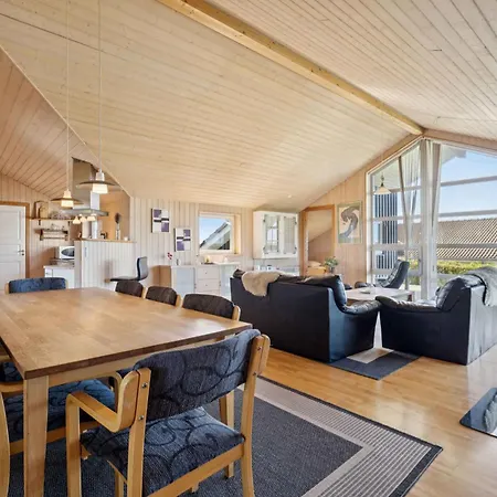 Spacious Near Fjord Ejsingholm